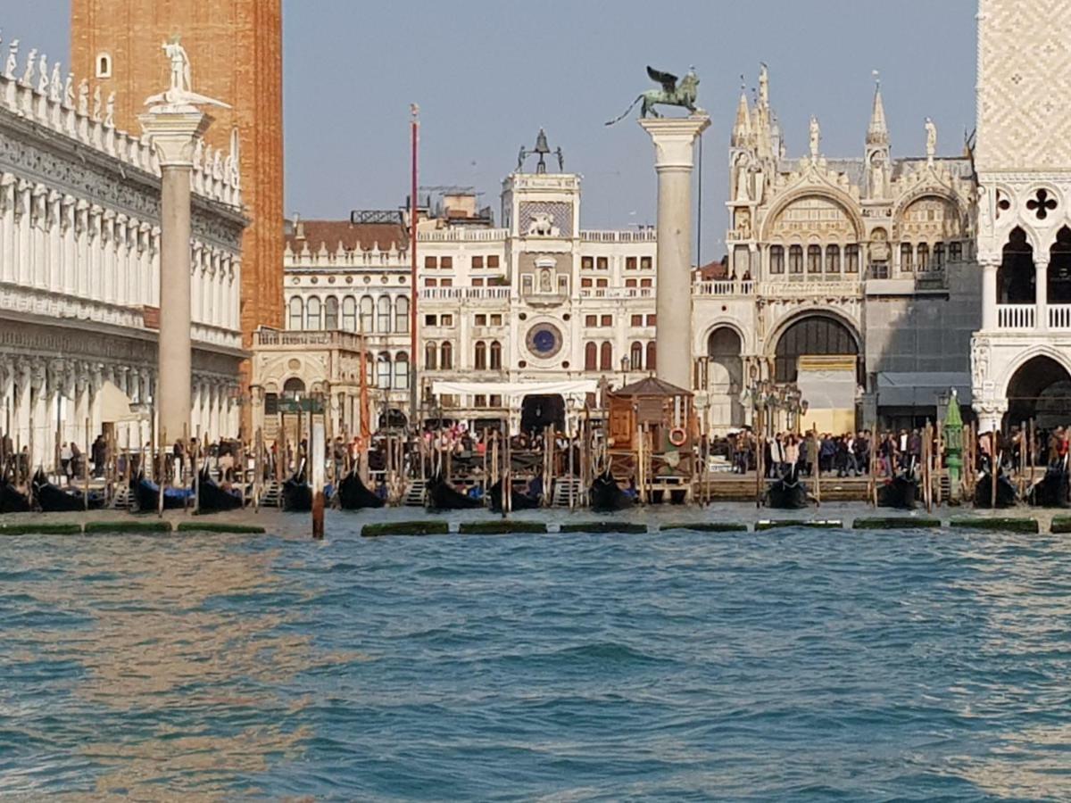 Venice Bnb Hotel Mestre Kültér fotó